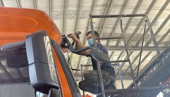 中秋佳節在崗忙，奮斗不息不打烊